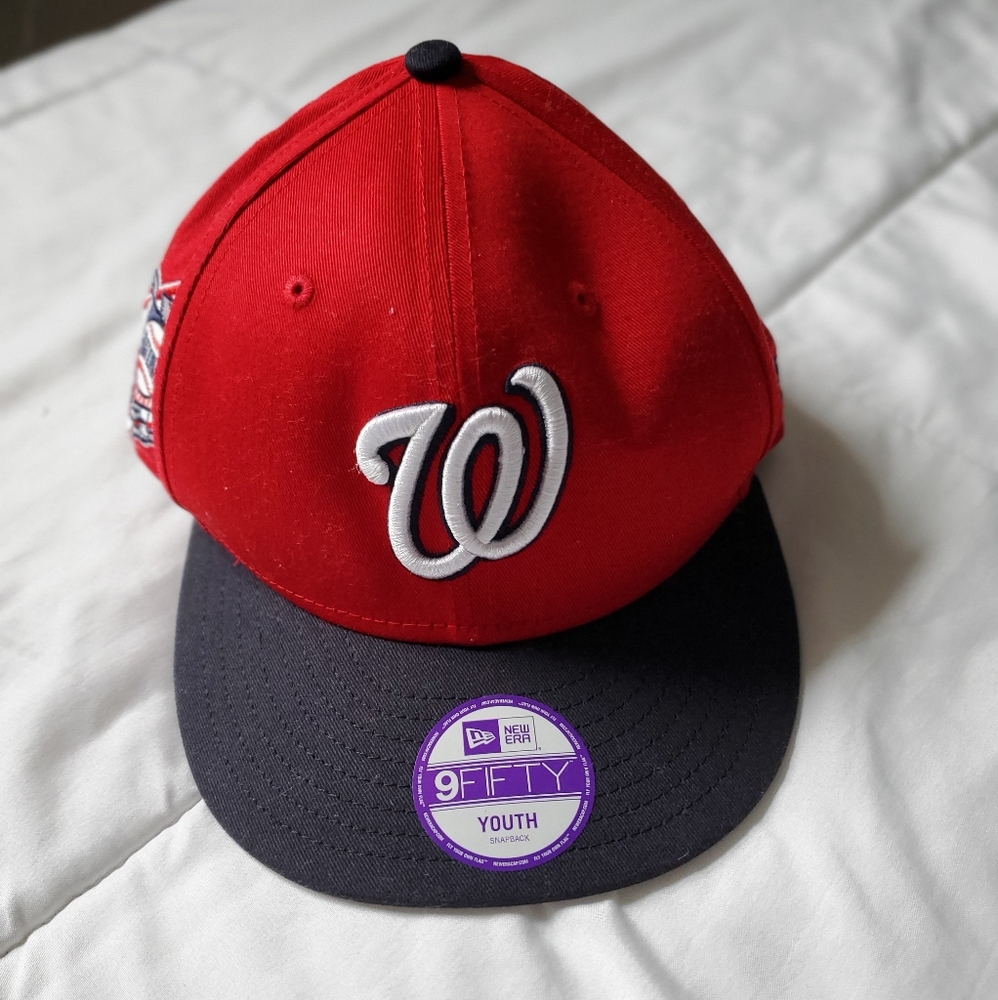 Snap back hat G-Man on the back of hat